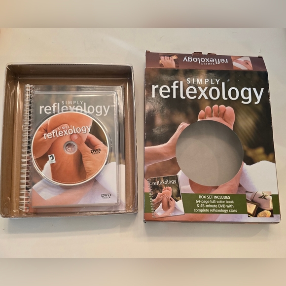 Claire Wynn Simply Reflexology Book & DVD Set - Picture 2 of 4